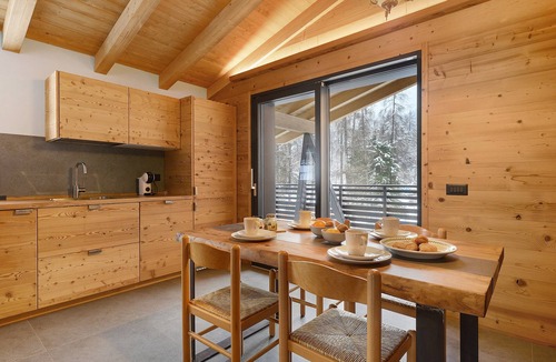 Fucine Apartment | Apartment 'Laste' with Balcony and Wi-Fi
