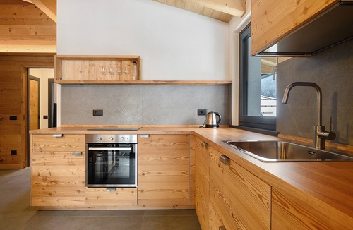 Fucine Apartment | Apartment 'Laste' with Balcony and Wi-Fi