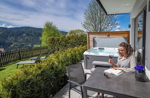 Nova Ponente Apartment | Apartment "Latemar": Private Whirlpool, Finnish Sauna, Mountain View