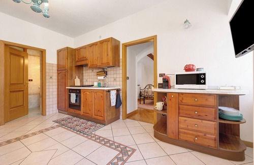 Comano Terme Apartment | Apartment 'Le More' with Mountain View, Balcony and Wi-Fi