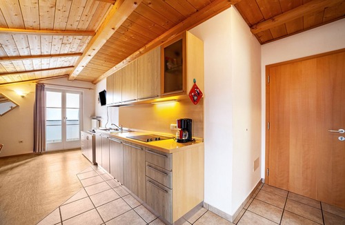 Molten Apartment | Apartment "Lingerhof - Alpenrose" with Mountain View, Shared Garden & Wi-Fi