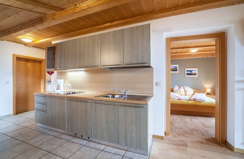 Molten Apartment | Apartment "Lingerhof - Arnika" with Mountain View, Balcony & Wi-Fi