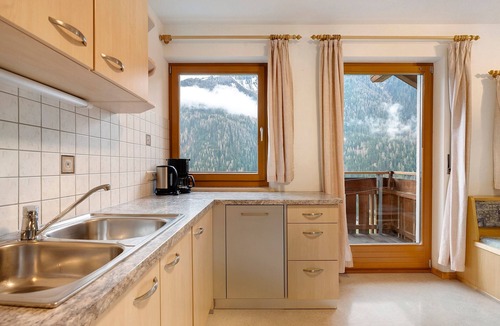 Selva dei Molini Apartment | Apartment 'Mair Am Tinkhof Bergwohnung' with Mountain View, Shared Terrace and Wi-Fi