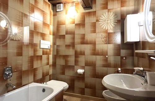 Giustino Apartment | Apartment Mansarda al Doss by Interhome