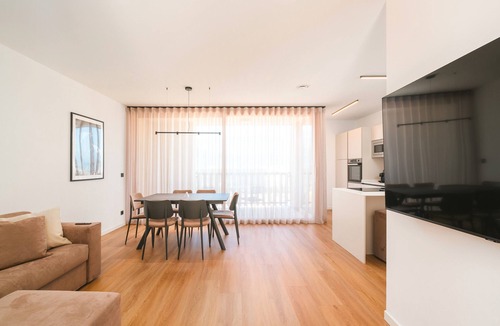 Laives Apartment | Apartment 'Maso Renner 8' with Mountain View, Wi-Fi and Air Conditioning