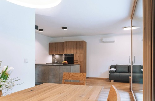 Lana Apartment | Apartment 'Matscherhof Family 1' with Mountain View, Wi-Fi and Air Conditioning
