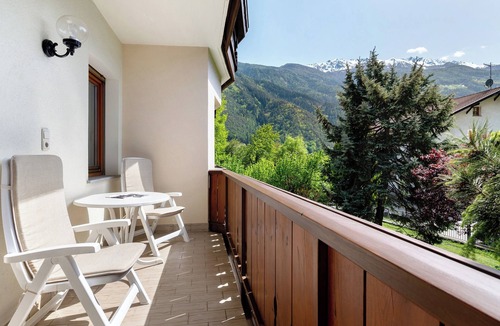 Plaus Apartment | Apartment 'Mayr Drei' with Mountain View, Balcony and Wi-Fi