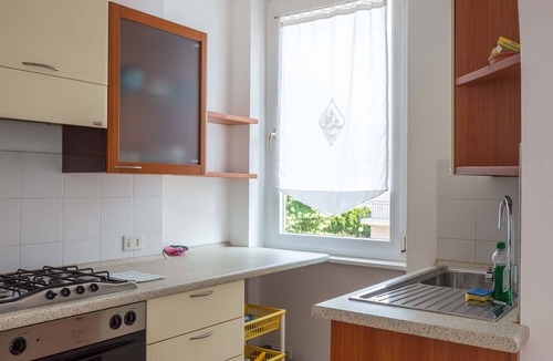 San Cristoforo Apartment | Apartment 'More A Due Passi Dal Lago' with Mountain View and Balcony