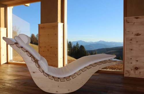 San Genesio Atesino Apartment | Apartment 'Oberfahrerhof Stoanerne Mandl' with Mountain View, Shared Terrace and Wi-Fi