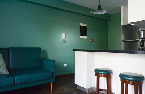 Barranco Apartment | Apartment one block from Barranco's Malecón