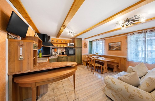 Padola Apartment | Apartment 'Padola 72' with Mountain View and Wi-Fi