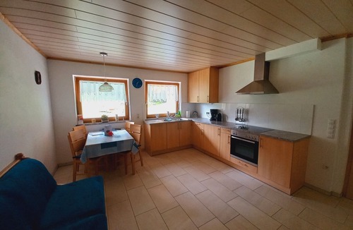 Martello Apartment | Apartment 'Pirchahof Wasserfall' with Mountain View, Shared Terrace and Wi-Fi