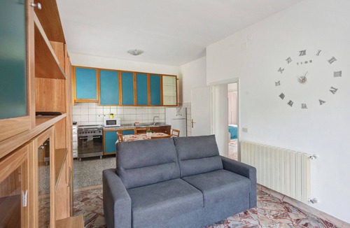 Bomerano Apartment | Apartment 'Positano Vista Monti' with Shared Garden, Balcony and Wi-Fi