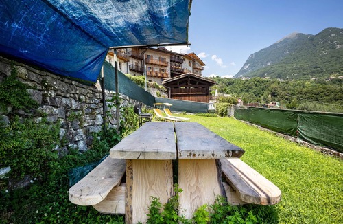 Ville del Monte Apartment | Apartment Relax House with Mountain View & Garden