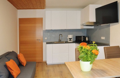Lana Apartment | Apartment 'Residence Sonnegg 3' with Mountain View, Shared Pool and Wi-Fi