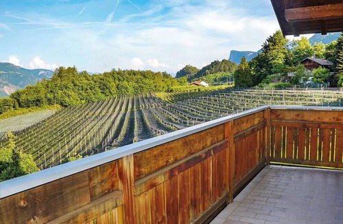 Lana Apartment | Apartment 'Residence Sonnegg 3' with Mountain View, Shared Pool and Wi-Fi