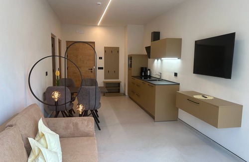 Lana Apartment | Apartment 'Rosalie 3' with Mountain View, Shared Pool and Wi-Fi