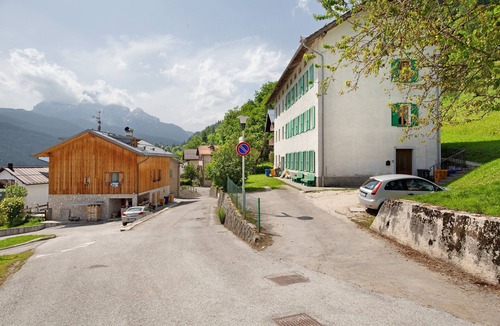 Vodo Cadore Apartment | Apartment 'San Lorenzo 3 A Vinigo' with Wi-Fi