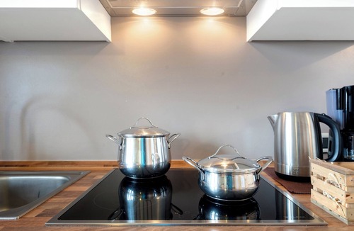 Laives Apartment | Apartment 'Sonnblick' with Mountain View, Shared Garden and Wi-Fi