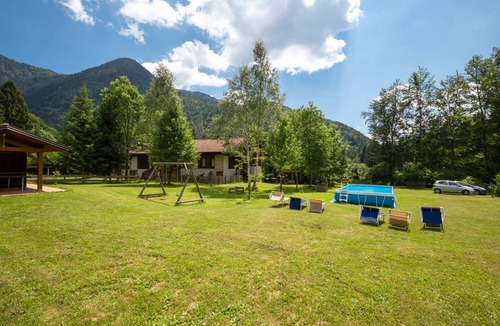 Concei Ski Chalet | Apartment surrounded by greenery in Val Concei