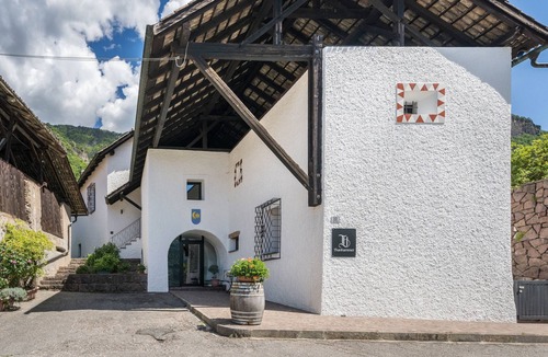 Terlano Apartment | Apartment 'Thanhammer Nova Domus' with Mountain View, Pool and Air Conditioning