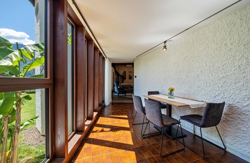 Terlano Apartment | Apartment 'Thanhammer Quarz' with Mountain View, Pool and Air Conditioning