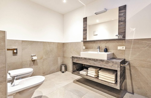 Verano Apartment | Apartment 'Untermathonhof Abendrot' with Balcony, Garden & Wi-Fi