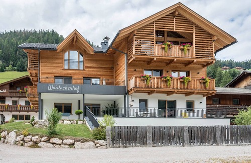 San Vito Apartment | Apartment "Waidacherhof Wald" with Mountain View, Balcony & Wi-Fi