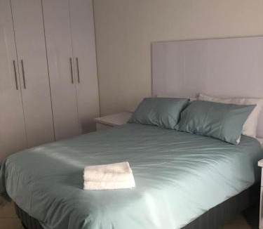 Kingsborough Apartment | Apartment with a Seaview- Amanzimtoti