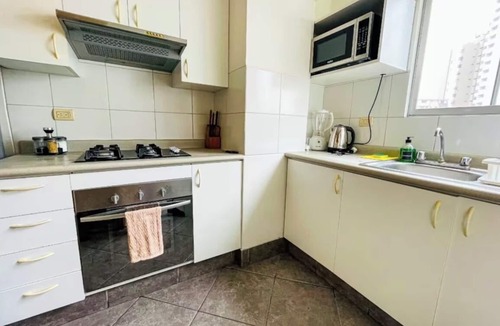 Santa Cruz Apartment | Apartment with garage near the Malecon |Miraflores