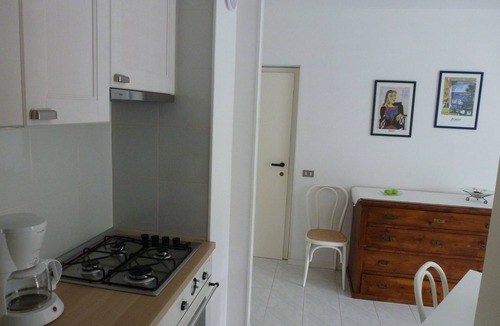 Riva del Garda Apartment | Apartment with pool 350m from the lake, 15 minutes v. Center Riva d/Garda