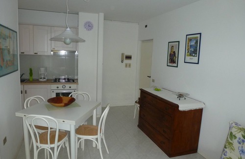 Riva del Garda Apartment | Apartment with pool 350m from the lake, 15 minutes v. Center Riva d/Garda