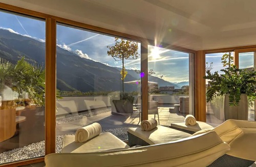 Plaus Apartment | Apartment with pool view