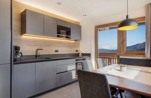 Ultimo Apartment | Apartment 'Zeitvertreibr' with Mountain View, Shared Garden and Wi-Fi