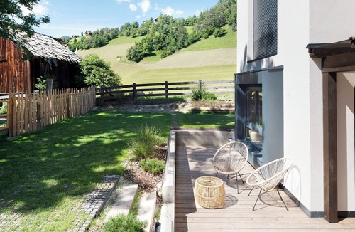 San Vigilio Apartment | "Apartments Armeri Blue Dolomites" with Mountain View, Balcony & Wi-Fi