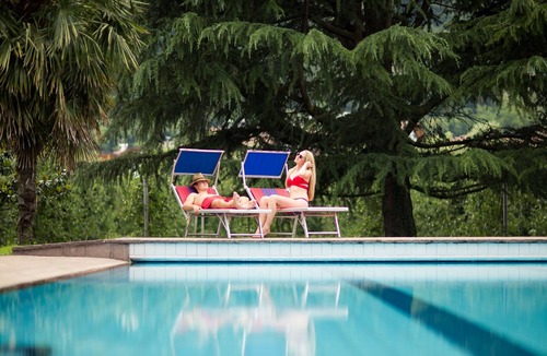Lana Apartment | Apartments Obermayr: Apartment with outdoor pool and indoor pool