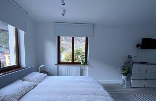 Cologna House | Apartments overlooking Lake Garda