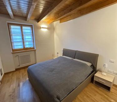 Lona-Lases Apartment | Appartamento al Lago