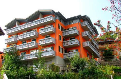 Baselga di Pine Apartment | appartamento Dossalt vista lago Serraia a 20 minuti da Trento, WI-FI e parcheggio gratuiti