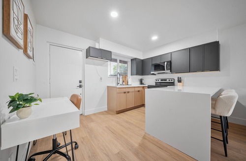 Camelback East Apartment | Arcadia Lite 1BR Retreat with Private Yard + W/D