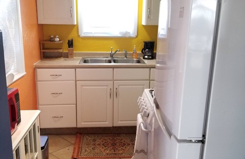 Mountain 1st Avenue Apartment | Arizona Hideaway, near the U of A