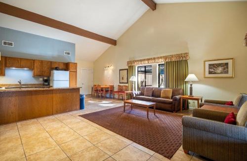 Pinetop Resort | Aspen-Boardwalk by Roundhouse Resort and Spa