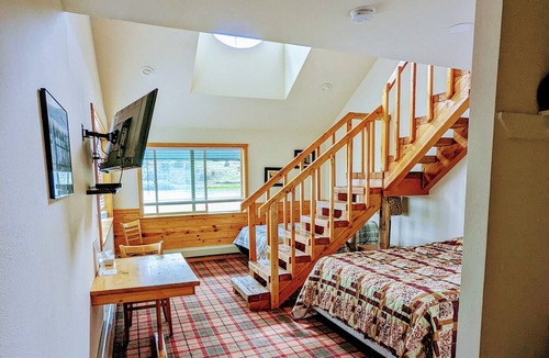 Mammoth Creek Hotel | Aspen Cove resort