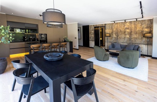 Vitacura Apartment | AT HOME Alonso