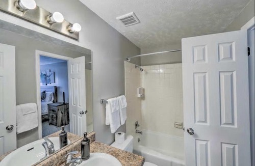 Page Apartment | Attractive Apartment w/ Hot Tub Near Lake Powell