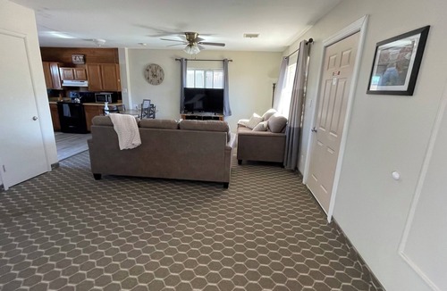 Page Apartment | Awesome 1-bedroom apartment with AC in charming Page
