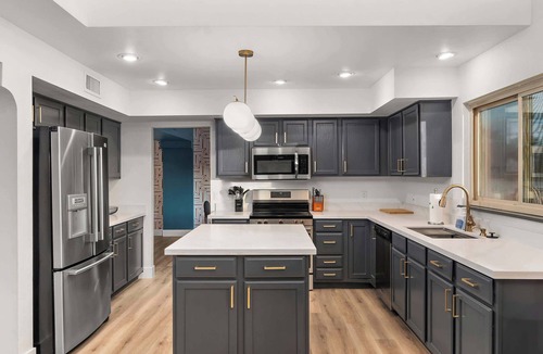 Peoria House | AZ Game House | Sport Court - Golf - Pool - Games