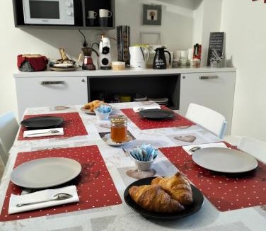 Castel Ivano Bed & Breakfast | B&B Elisè