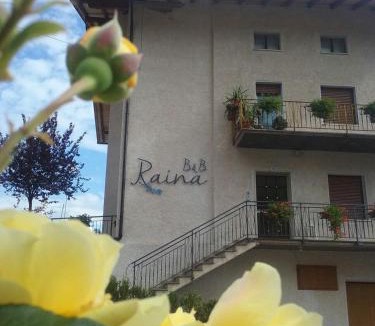 Castelfondo Bed & Breakfast | B&B RAINA