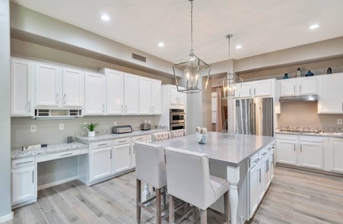 Arabian Views House | Backyard Oasis w/Private Heated Pool & TV, Pool Table, Arcade Game, Near Golf, Dining & Mayo Clinic